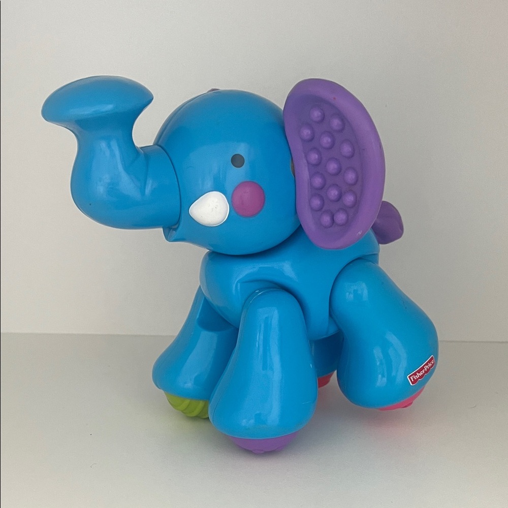 Fisher-Price Amazing Animals Click Clack Blue Elephant